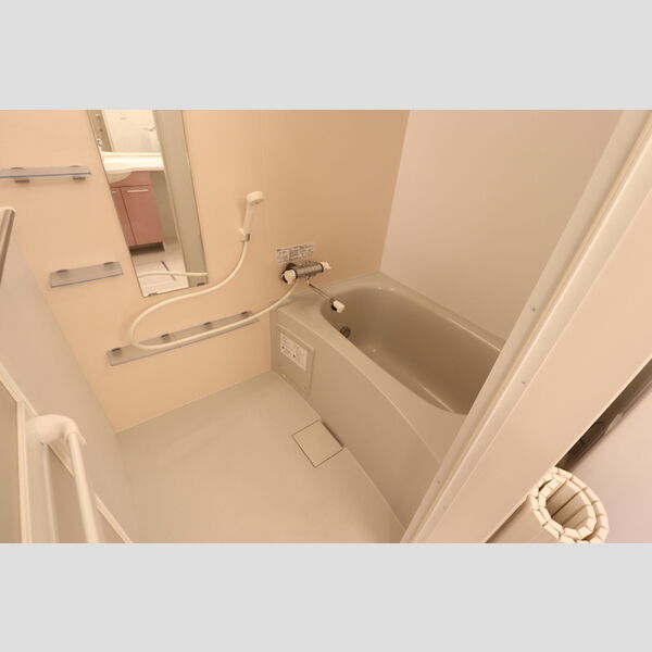 アリエッタ201号室 追い焚き給湯機能付き浴室