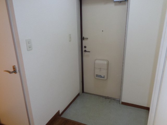 ベルノーブル 玄関