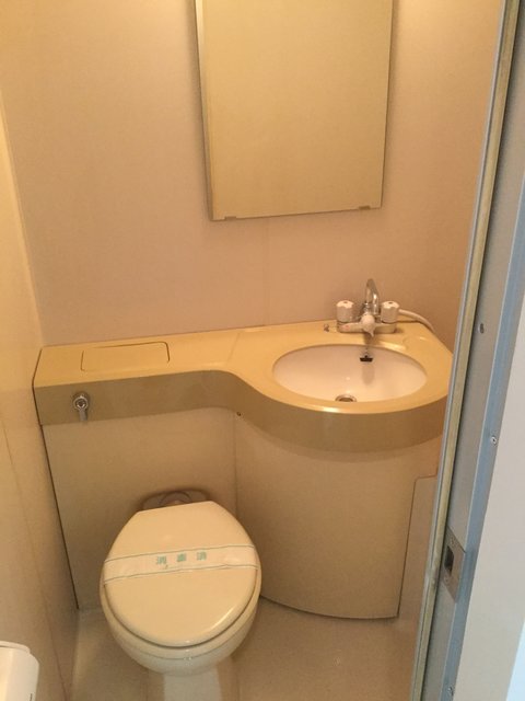 アーバンコア鹿野0203号室 トイレ