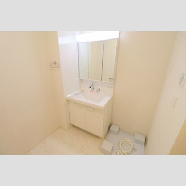 D Paina 菅北浦 洗面台・洗濯機置場