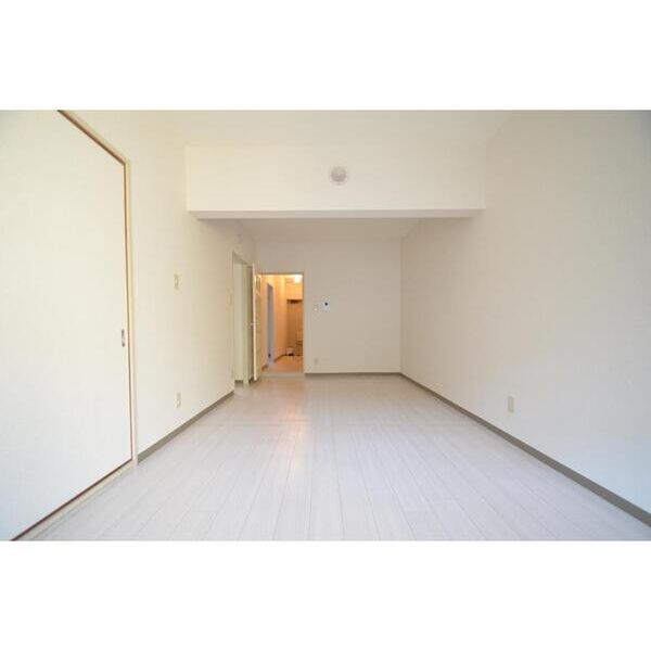 リバティハウス105号室 リビング