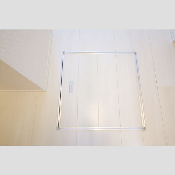 メテオール103号室 床下収納