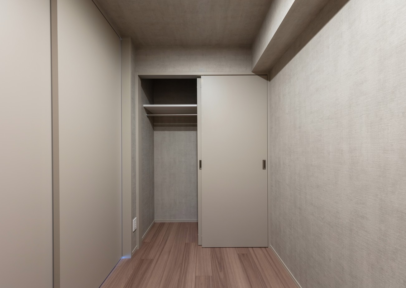 SYFORME KOMAGOME903号室 ※同タイプ参考写真です（カラータイプが異なる場合がございます）