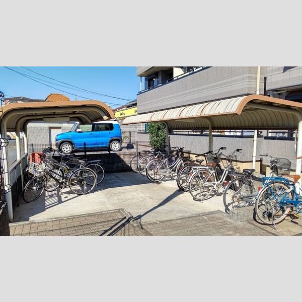 戸ヶ崎リバータウン 駐輪場