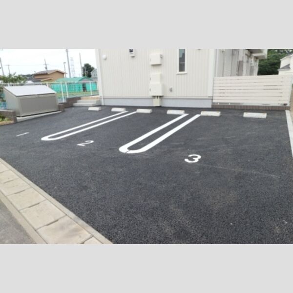 メゾン・ド・TL 駐車場