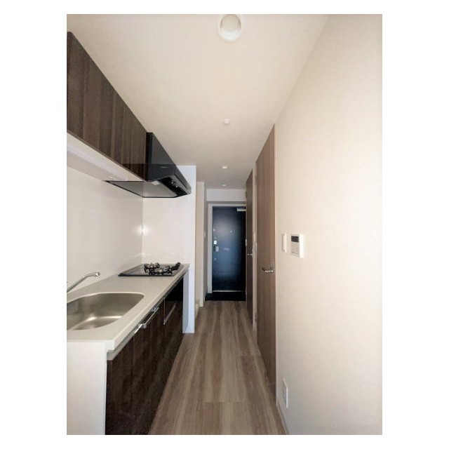 プレサンスブルーム浅草0505号室 廊下（キッチン→玄関）