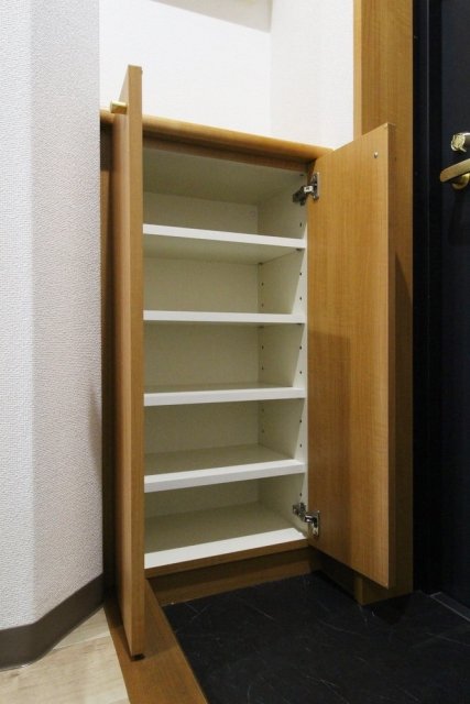 サンテミリオン品川戸越 靴入