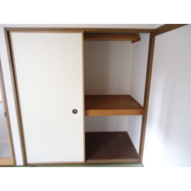 美登利ハイツ 収納