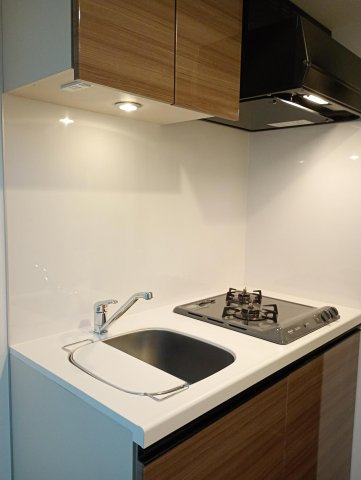 ハーモニーレジデンス中野富士見町 全面リフォームした清潔感あふれるキッチン