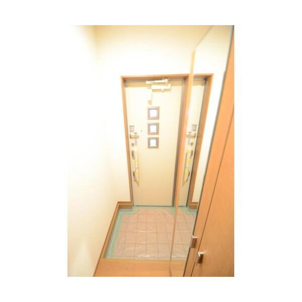 メゾンブランカ 玄関