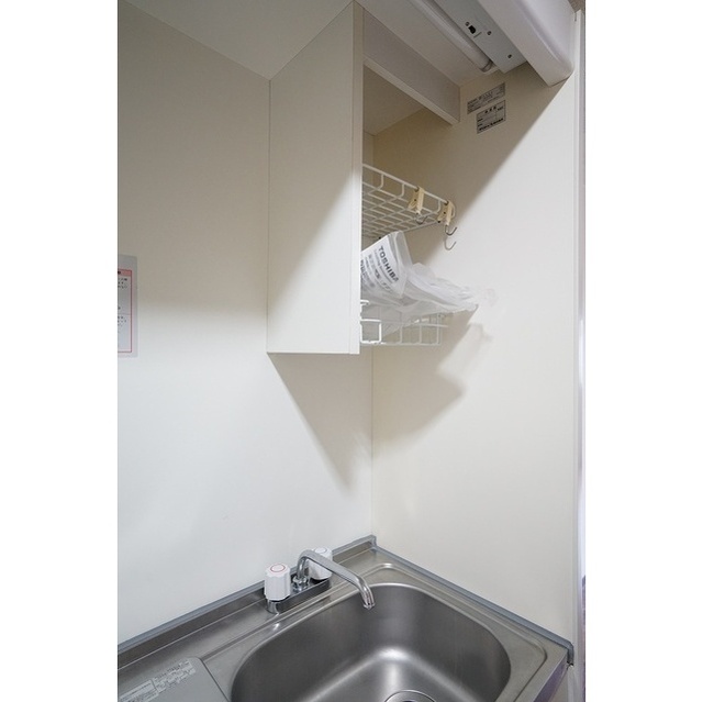 宮崎ビル0302号室 上部収納棚