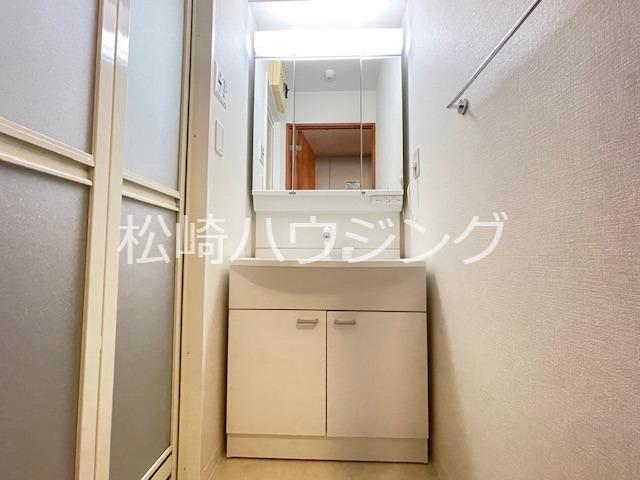 ファインクレスト新井1階 別室の写真です