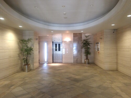 旭ビル２１14階 ロビー　※2025年8月撮影