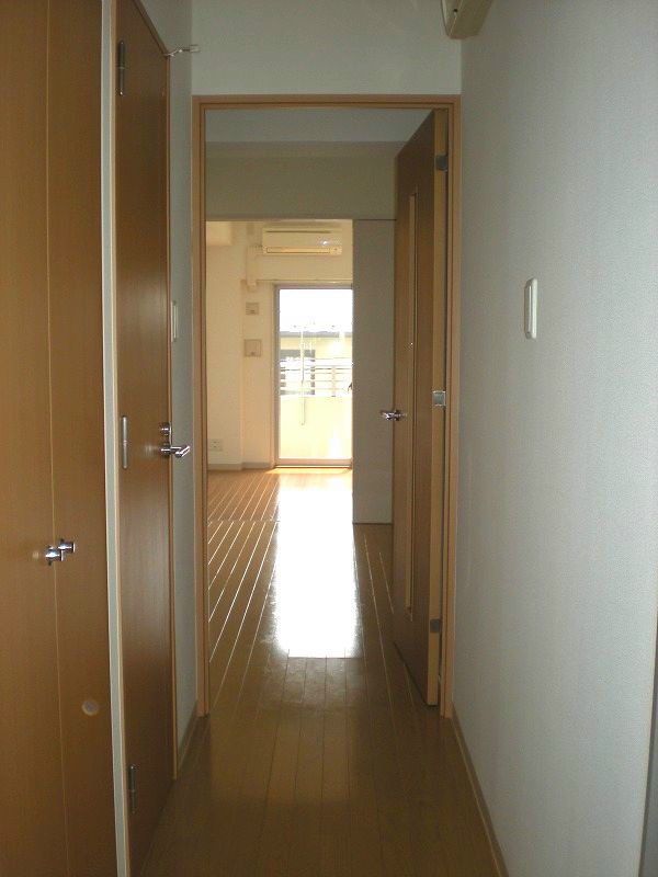 ラヴィッサン 玄関