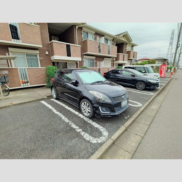 セジュール105号室 駐車場