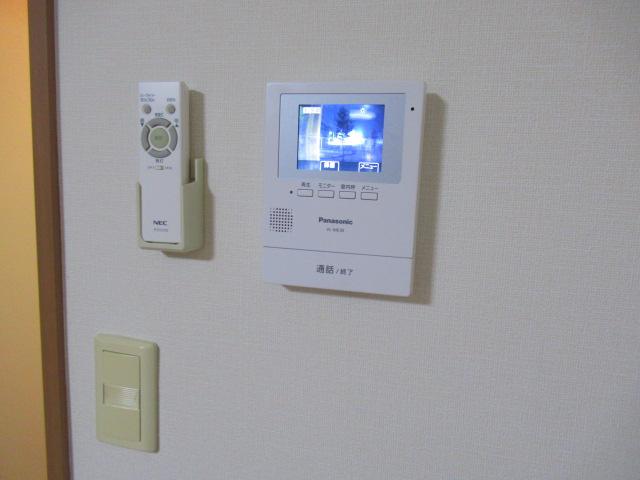 Granchesta1番館105号室 カメラ付インターホン