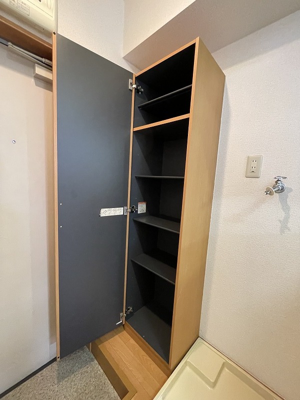 ベルエイト北綾瀬Ⅱ1階 収納