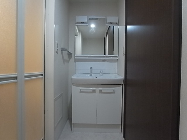 セラビーヌーベル4階 洗面