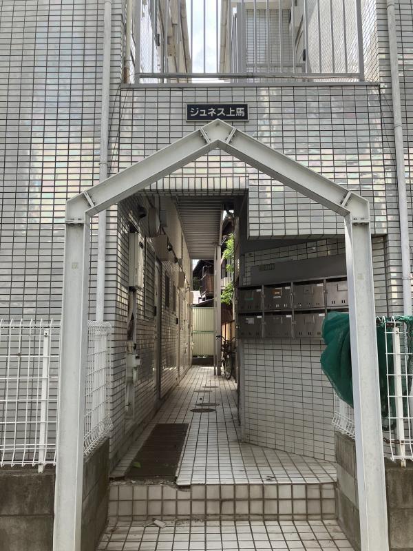 ジュネス上馬 エントランス