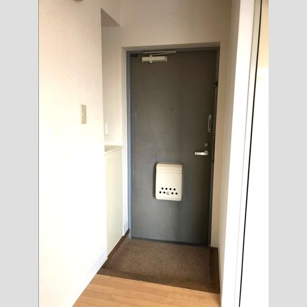 クレストガーデン津田沼407号室 玄関