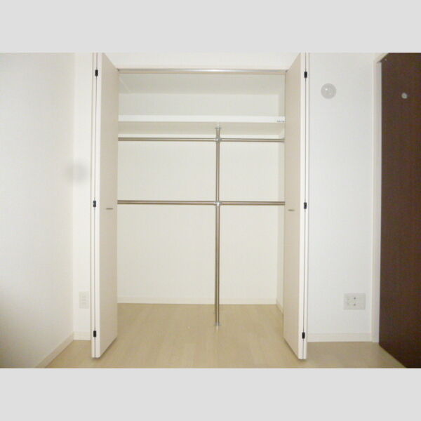 クレアガーデン303号室 収納