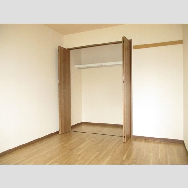 スプリングハイム　A201号室 洋室