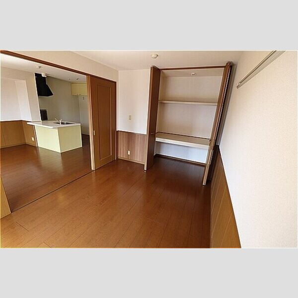 ルヴァン コート　壱番館102号室 物入れ