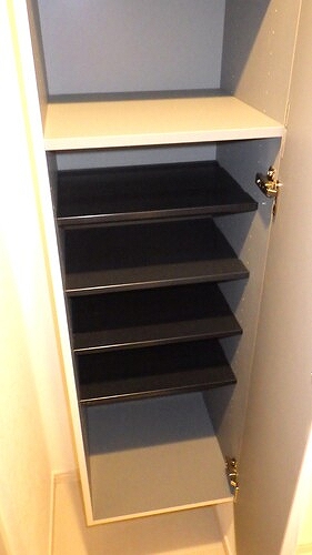 クラリティア池上1階 玄関収納　※同タイプ（201号室）の写真