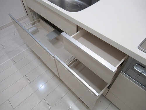 ナイスアーバン武蔵浦和3階 キッチン収納