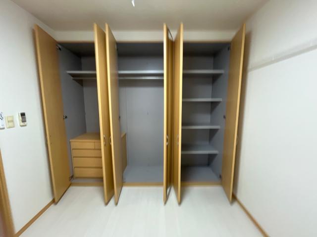 アメニティ　ヒルズ クローゼット