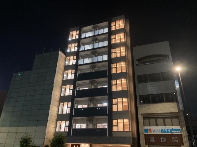 Ｃｈｅｚ　ＫＯＴＯＢＵＫＩ　-シェ・コトブキ- 外観写真（夜）