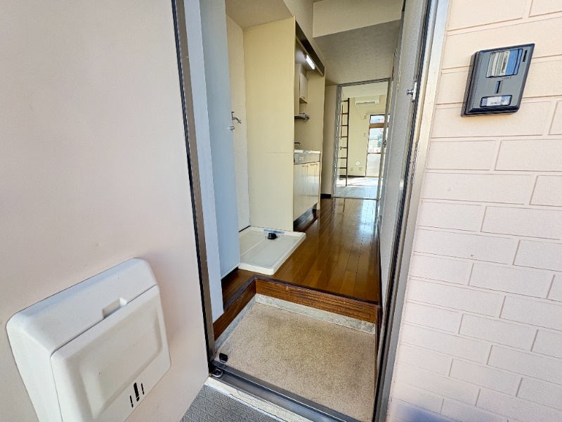 ルーチェブレス赤塚 玄関