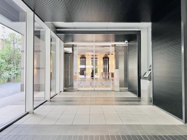 Ｂｒｉｌｌｉａ　Ｔｏｗｅｒ　所沢　ロジュマン エントランス