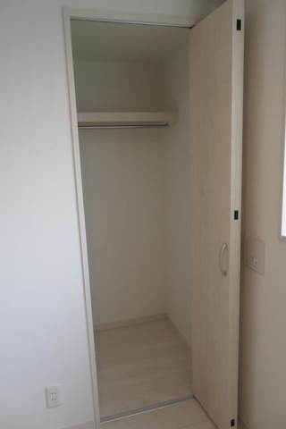 バーミープレイス西新井Ⅱ2階 収納