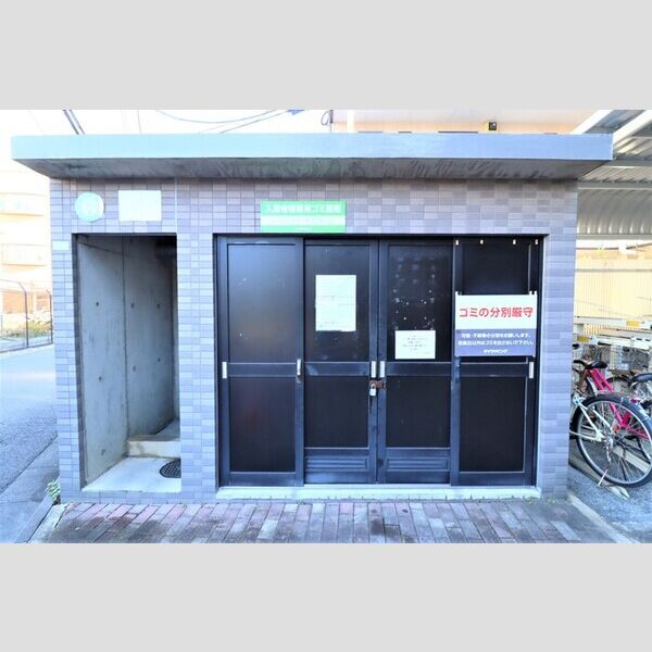 レジェンドアビタシオン ゴミ置き場