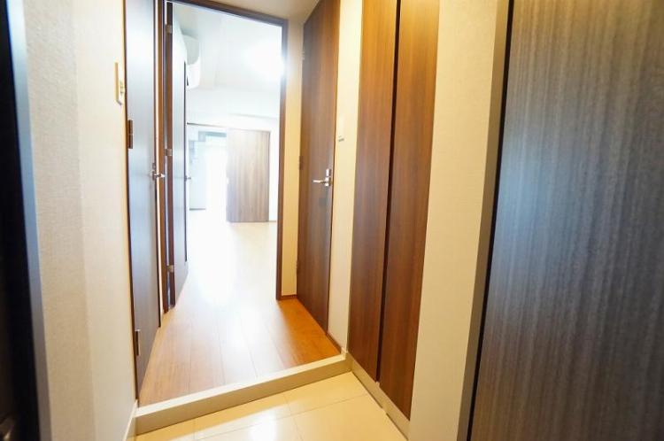 LIMERESIDENCE HIKIFUNE 玄関