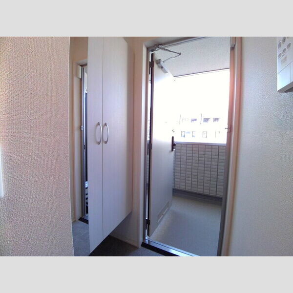 ソフィアウエスト306号室 玄関