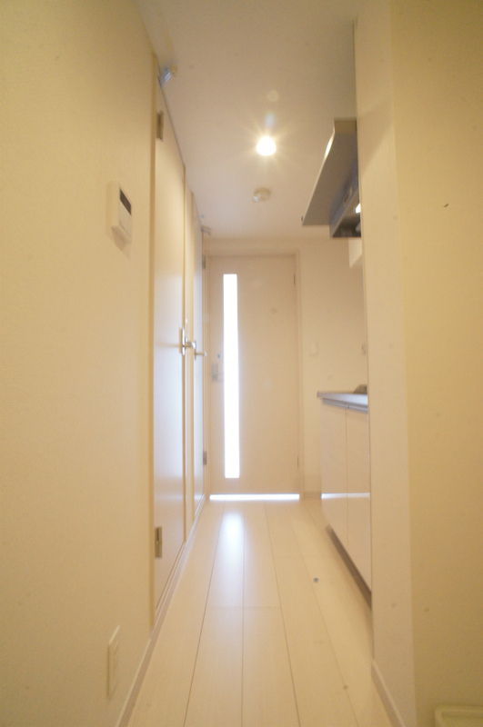 リブリ・アザリア1階 廊下