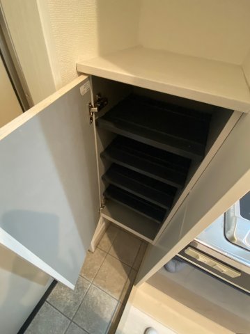 メゾンソレイユ希望ケ丘204号室 収納