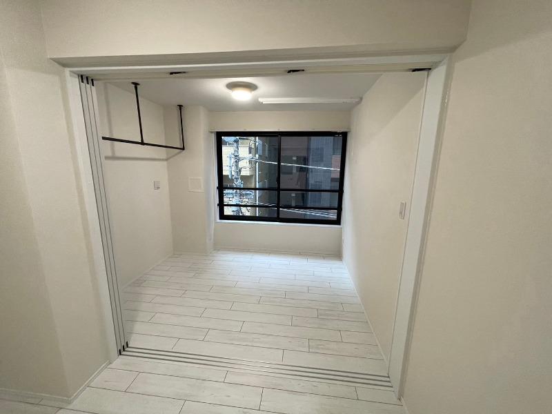 CREAL新富町 リビング