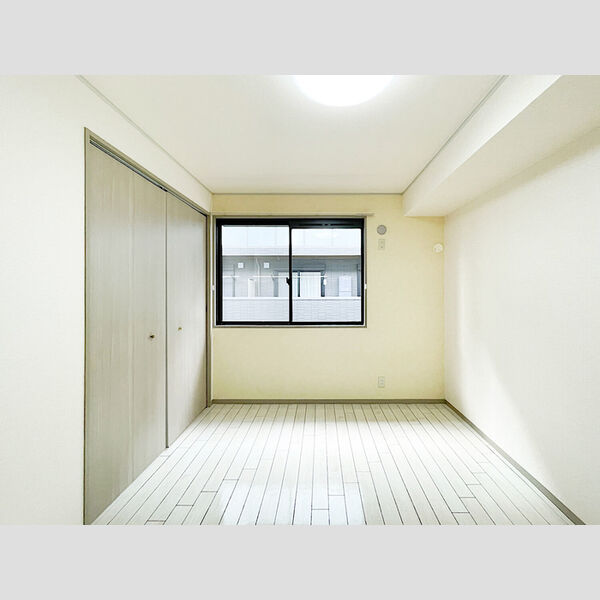 ヴァンベール東川口　Ⅴ103号室 洋室6帖