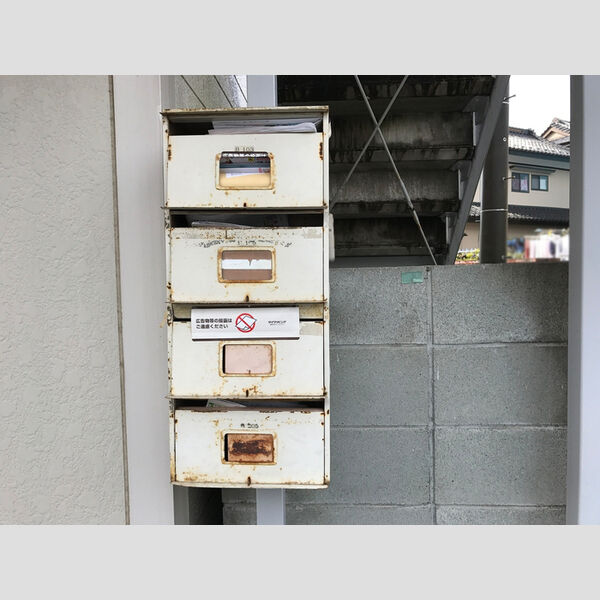 ネオシティ中島　B エントランス