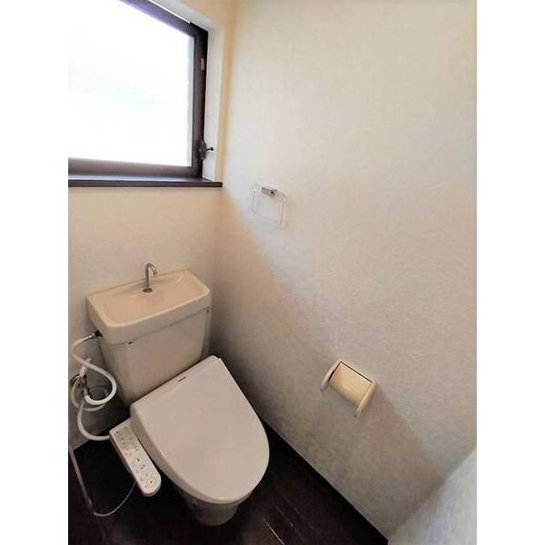 フラワーハイツ0202号室 トイレ