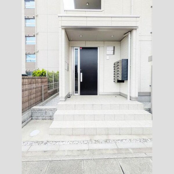 グランコート西大宮 エントランス