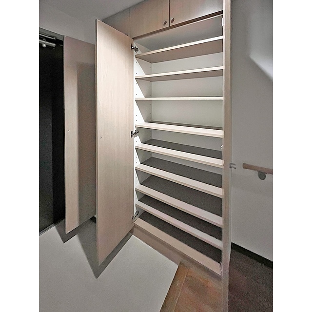 ルクレ川口イースト0303号室 玄関