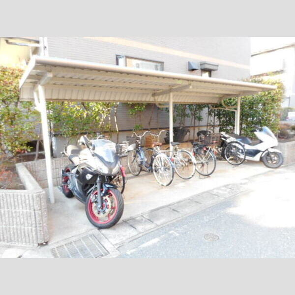 ラ・グラシューズ 駐輪場