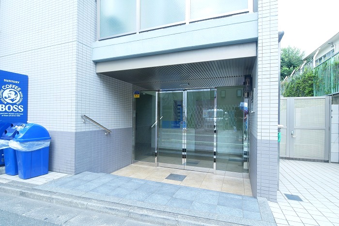 グラントレゾール明大前3階 外観