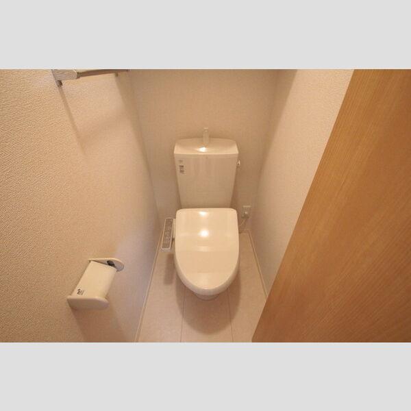 ルピナ105号室 温水洗浄暖房便座