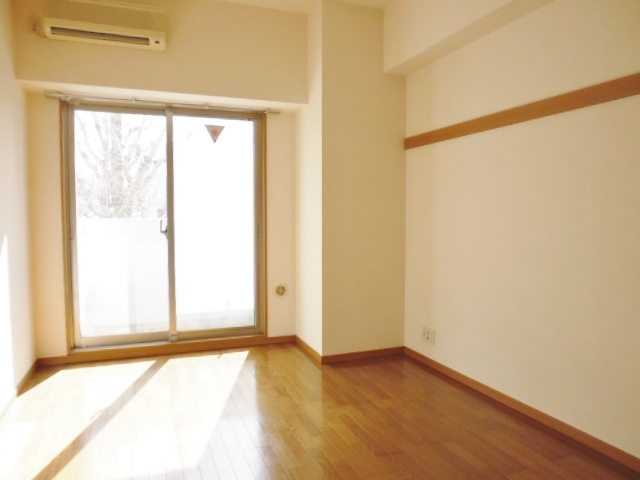 Ｔ－ＨＡＵＳ0803号室 居室3