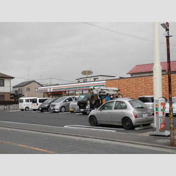 クイーンズ武蔵小杉　EAST セブンイレブン川崎小杉陣屋町二丁目店